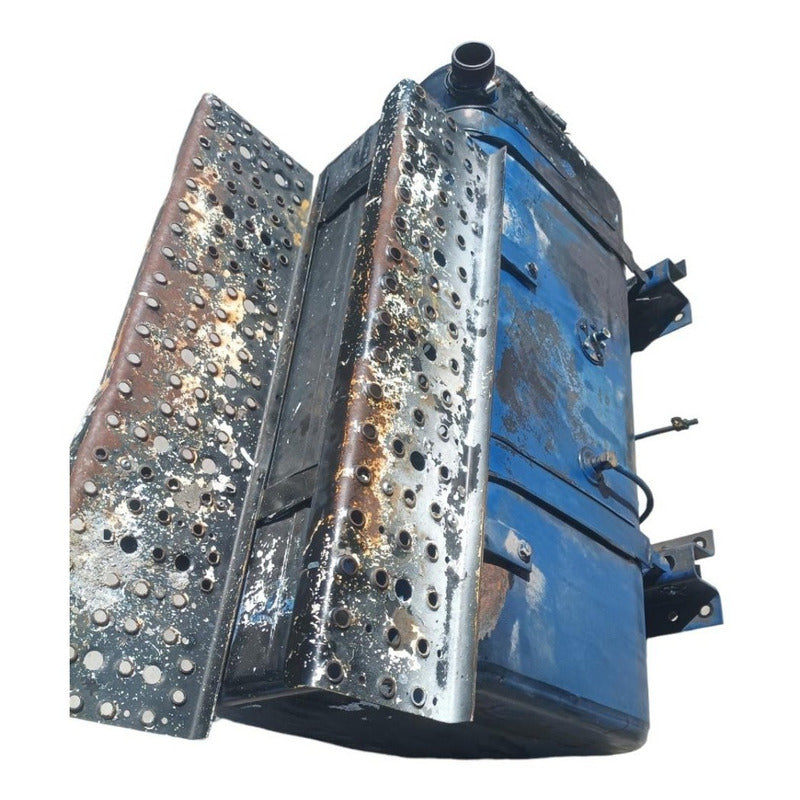 Tanque Diesel Fierro Freightliner Fl 70 Escalón