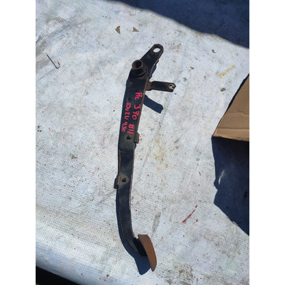 Pedal Clutch Tornillos Isuzu Elf 450