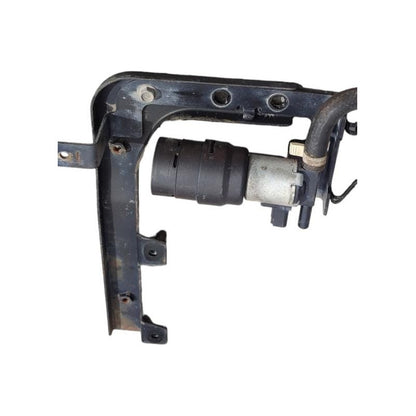 Soporte Base Válvula Vacio Freno Escape Isuzu Elf 500