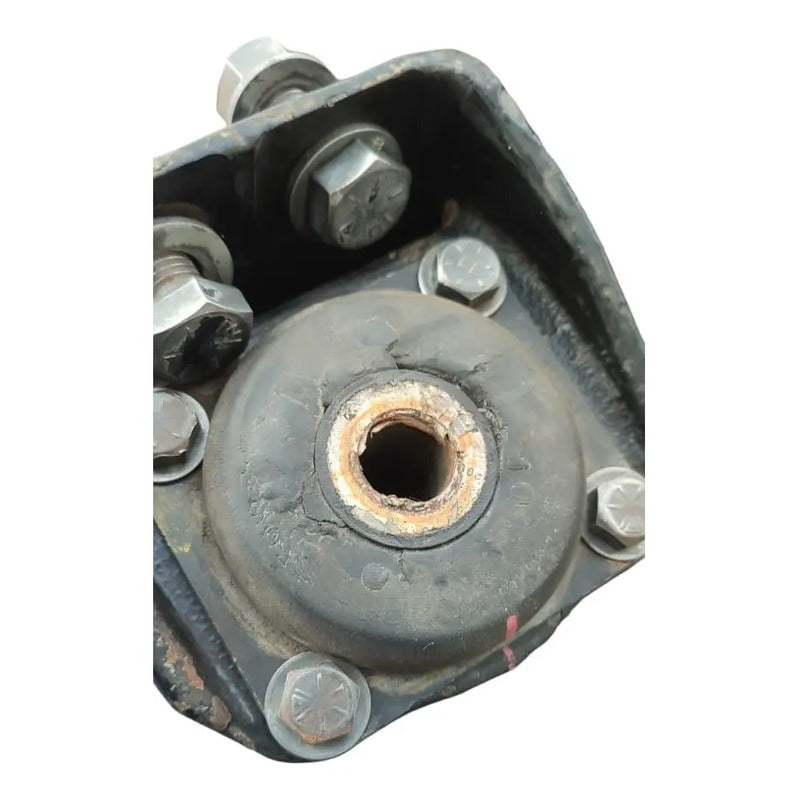 Soporte Motor Chasis Freightliner M2 Mercedes 904 Detalle