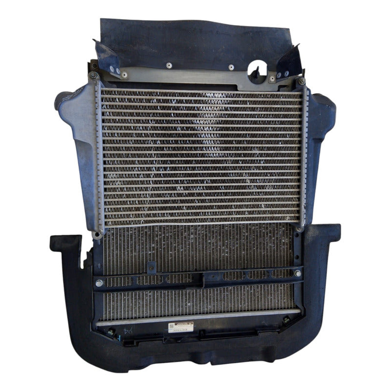 Radiador Postenfriador Tolva Isuzu Elf 300 2018-2023 - Negro