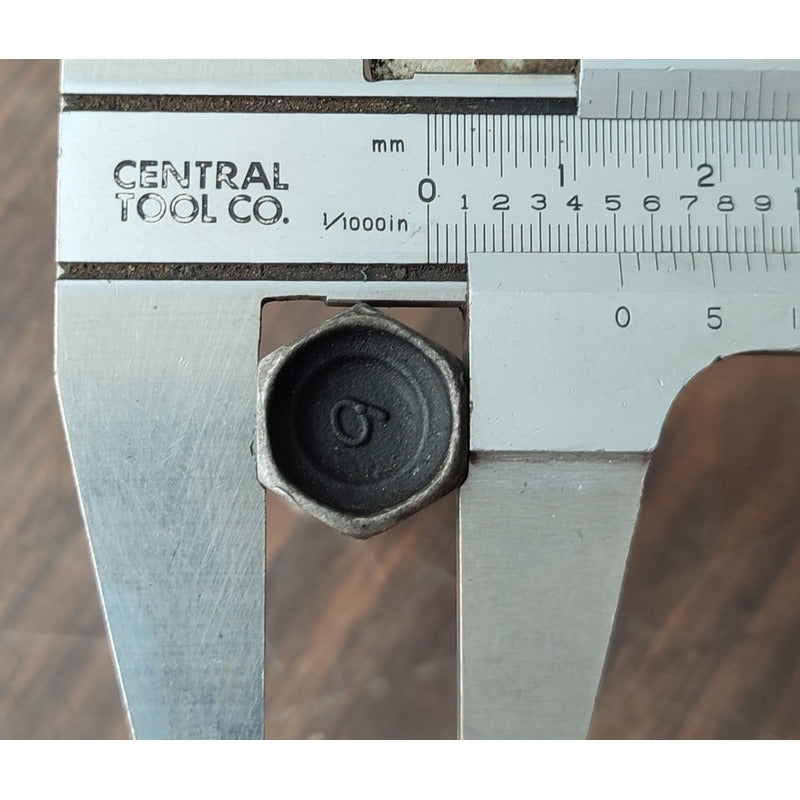 Tornillo Aumento Múltiple Escape Motor Isuzu 4hk1 Elf 450