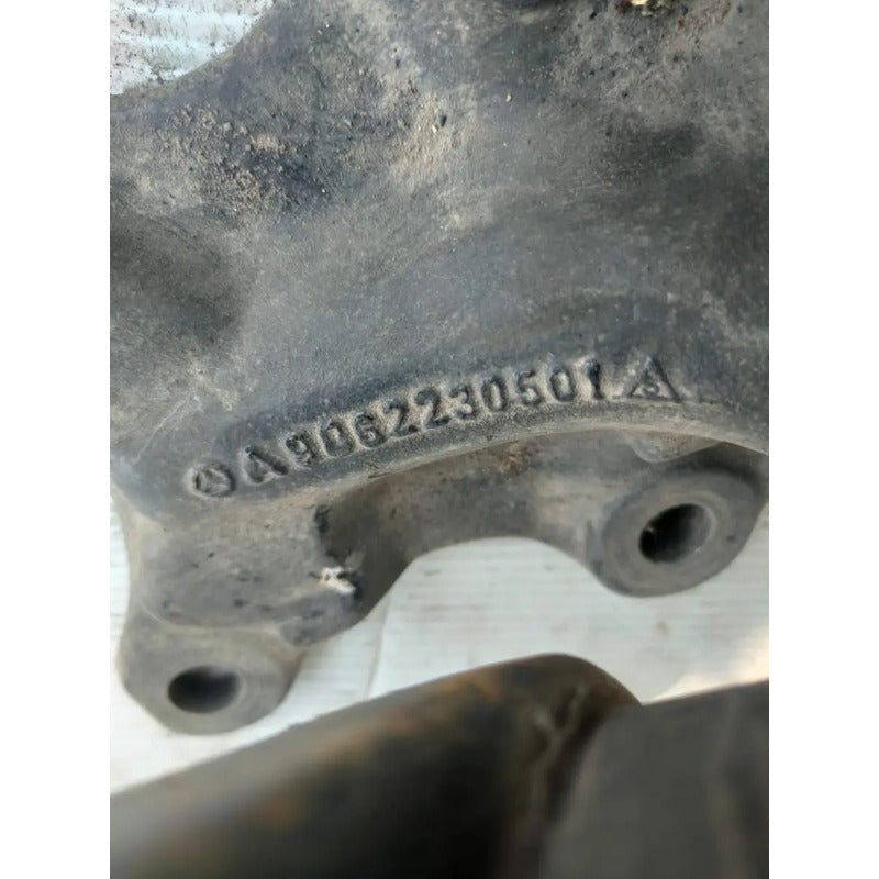 Soporte Lateral Motor Mercedes Benz Om 906 Autobus Derecho