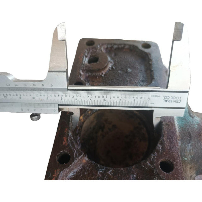 Caja Termostato Codo Agua Refrigerante Motor Diesel