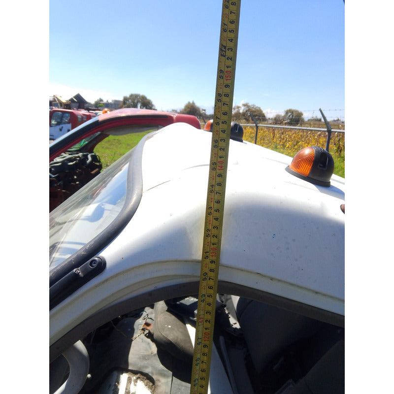 Cabina Hino 300 716 816 Año 2011