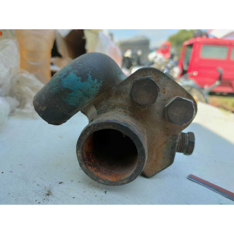 Caja Termostato Motor Navistar Dt466