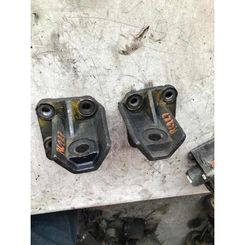 Soporte Coraza De Motor Cummins 5.9 6bt Isb Navistar (par)