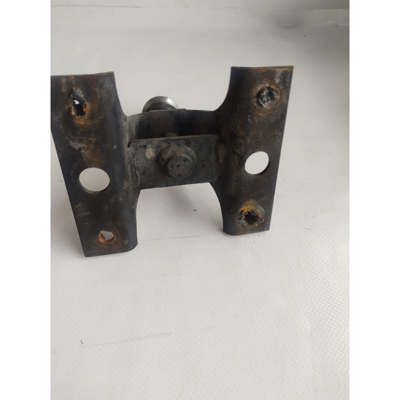 Base Soporte Amortiguador Diferencial Trasero Isuzu Elf 400