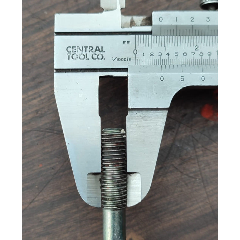 Perno Tornillo Bomba Agua Motor Hino 300 816 716