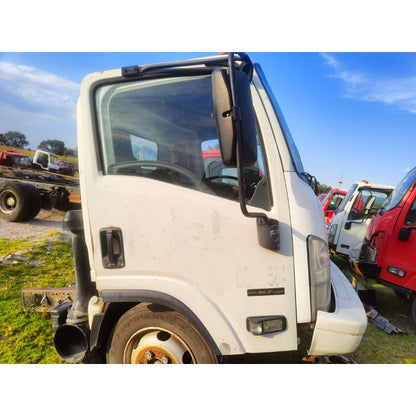 Cabina Isuzu Elf 600 Año 2010