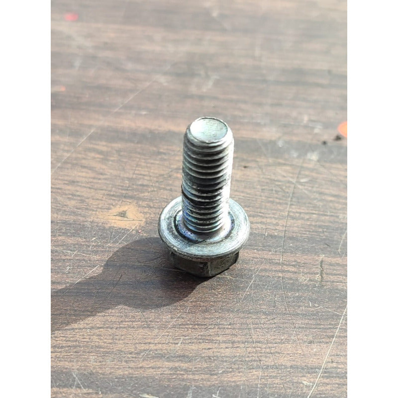 Tornillo Tubo Agua Motor Hino 300 816 716 4pz