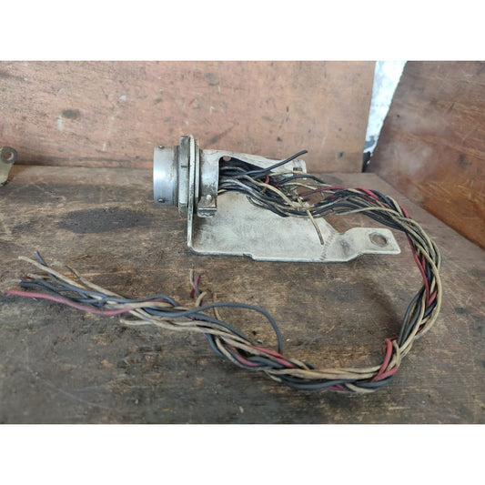 Conector De Cabina Volvo Motor Cummins Isb