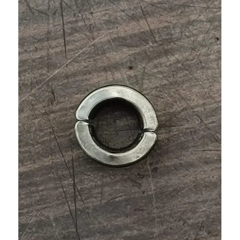 Cuña Seguro Resorte Válvula Cabeza Motor Isuzu 4jj1 Elf 200