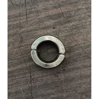 Cuña Seguro Resorte Válvula Cabeza Motor Isuzu 4jj1 Elf 200