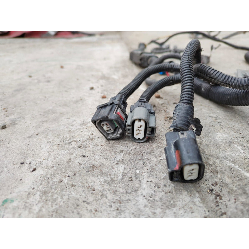 Caja Tablero Fusibles Arnes Sterling 360 Detalle