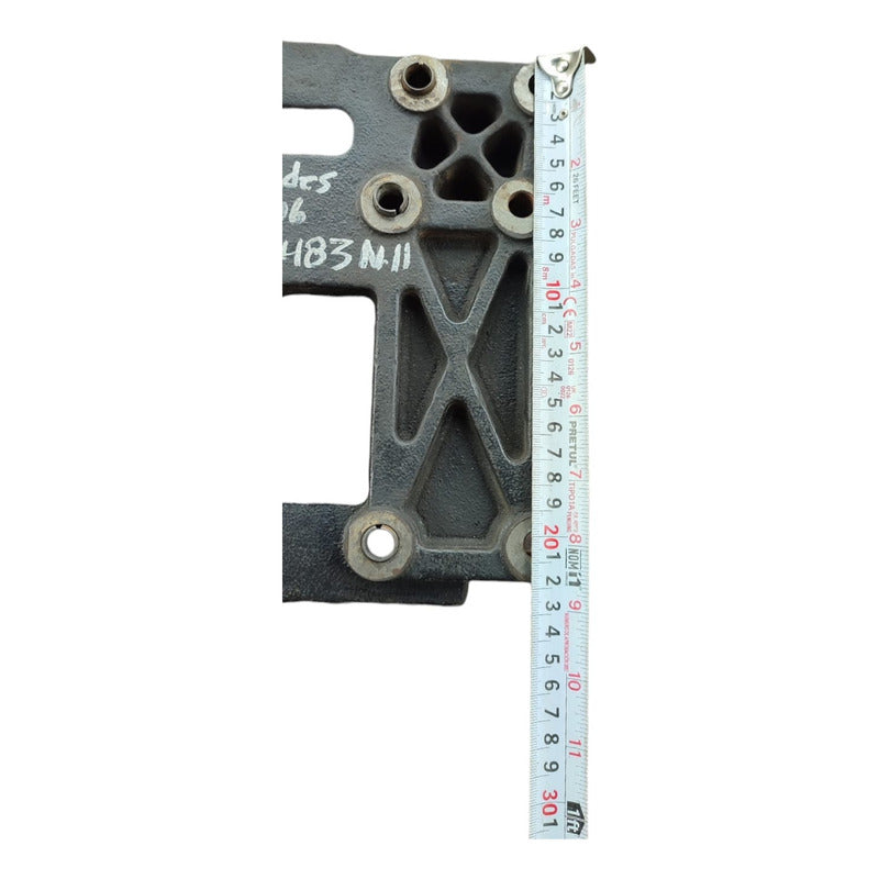 Soporte Compresor A/c Motor Mercedes Benz 906 Om906 Freightl