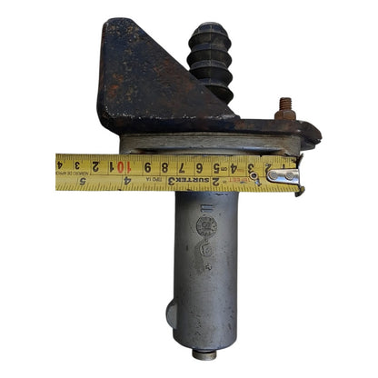 Base Soporte Servo Cilindro Esclavo Clutch Hino 500 1018