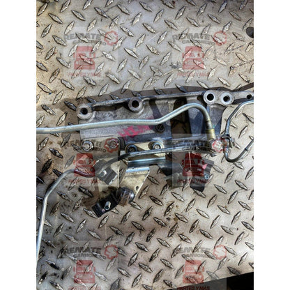 Soporte Base Riel De Inyectores Motor Hino N04c 300 716 816