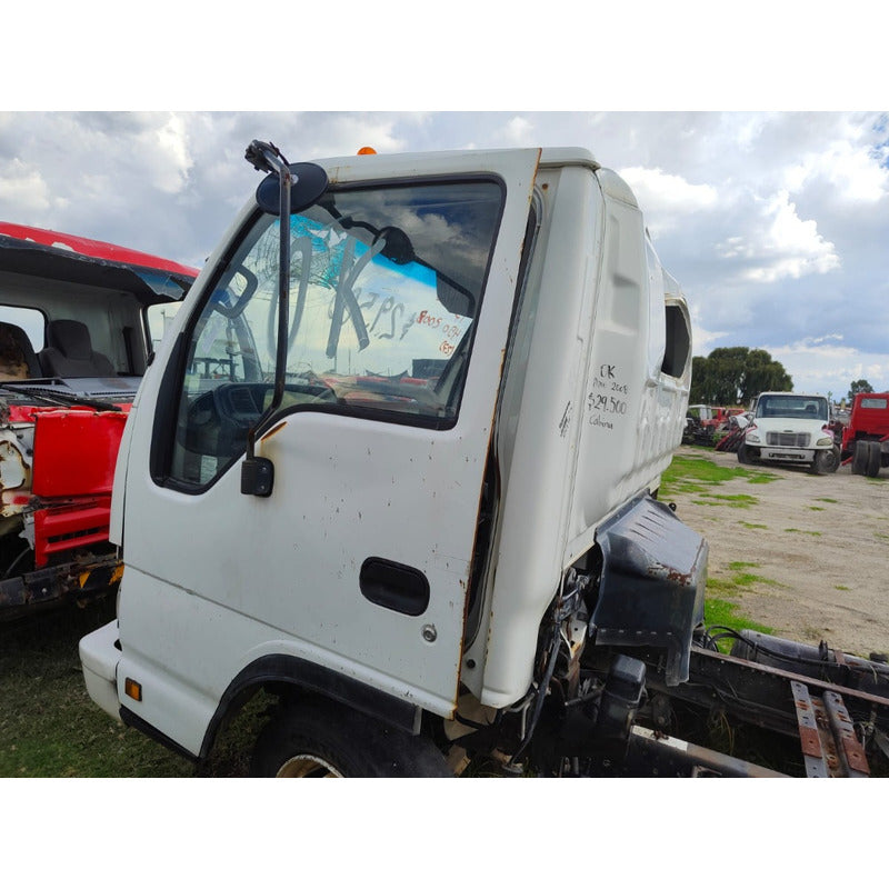 Isuzu Elf 450 Año 2007 Cabina