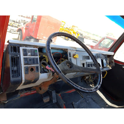 Cofre Cabina Freightliner Fl70 Fl 70 Año 2002