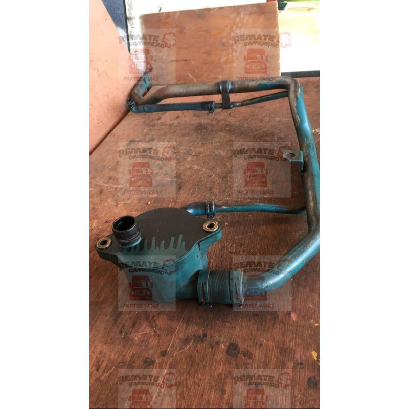 Tubo Respiración Compresión Tapa Motor Navistar Maxxforce