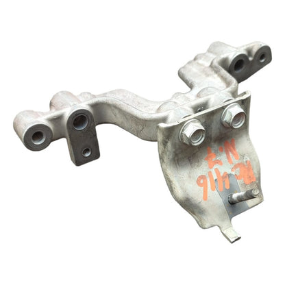 Base Soporte Riel Comun Inyectores Motor Isuzu 4hk1 Elf