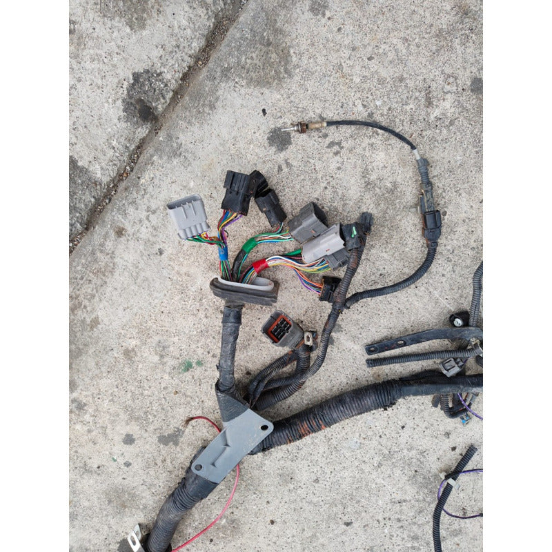 Caja Tablero Fusibles Arnes Sterling 360 Detalle