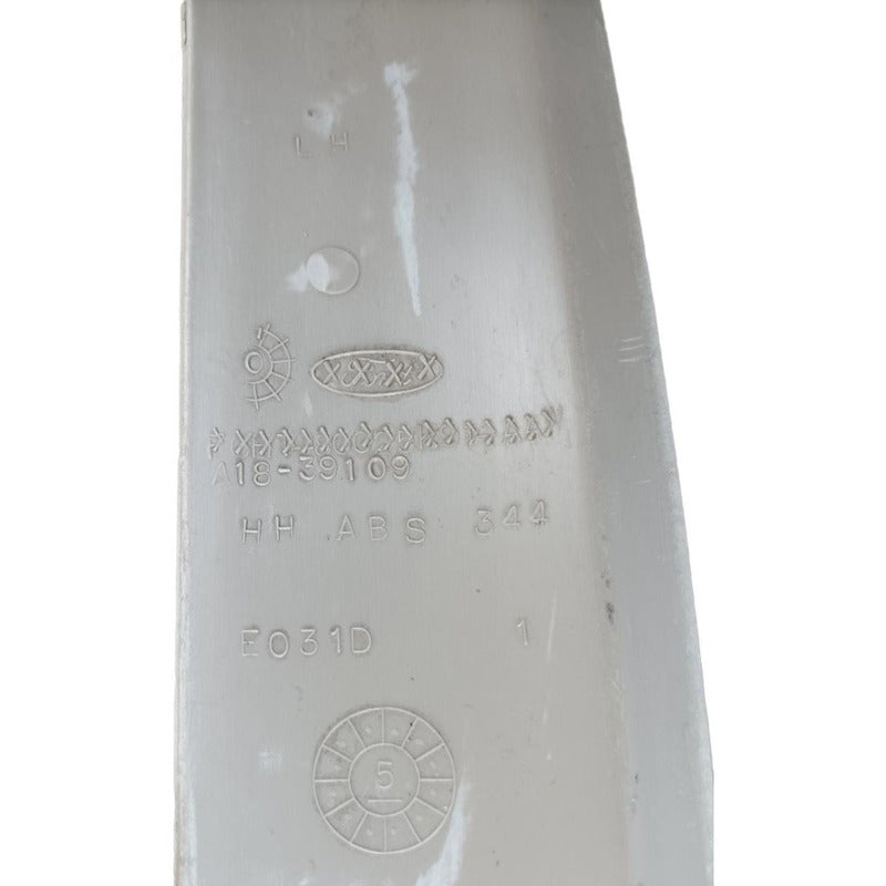 Moldura Panel Cubierta Plastico Poste Parabrisas Cabina Ford
