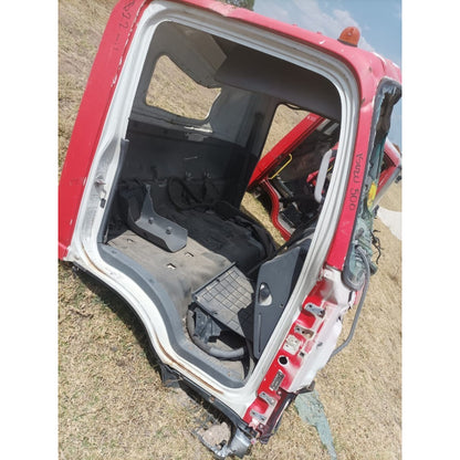 Cabina Isuzu Elf 300 400 450 500 Año 2010