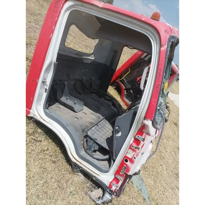 Cabina Isuzu Elf 300 400 450 500 Año 2010