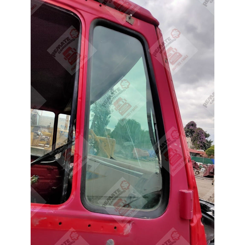 Cañuela Empaque Hule Ventanilla Puerta Derecha Freightliner