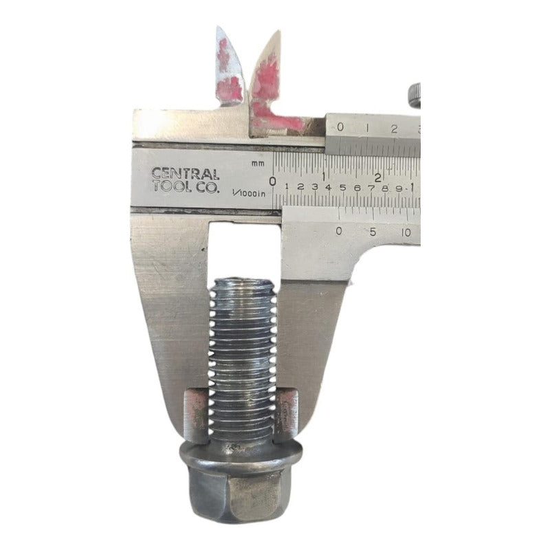 4 Tornillos Soporte Cabeza Motor Isuzu 4hk1 Elf 400 450 500