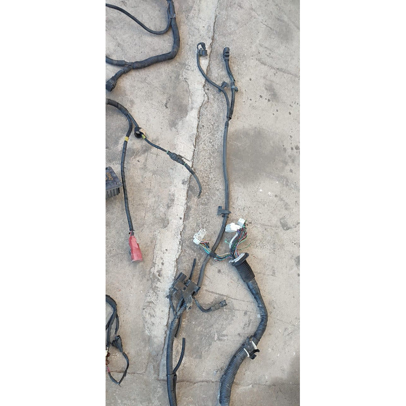 Arnes Caja Tablero Fusibles Hino 500 1018