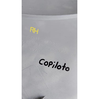 Tapa Cubierta Puerta Hino 300 816 716 Copiloto Gris