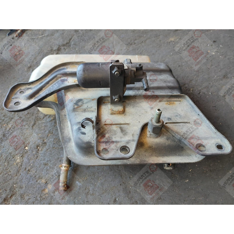 Deposito Tanque Vacío Agua Refrigerante Hino 300 716 816 616