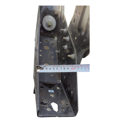 Base Soporte Gancho Deposito Liquido Clutch Isuzu Elf 400450