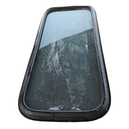 Medallon Cristal Trasero Cabina Hino 300 514 616 414