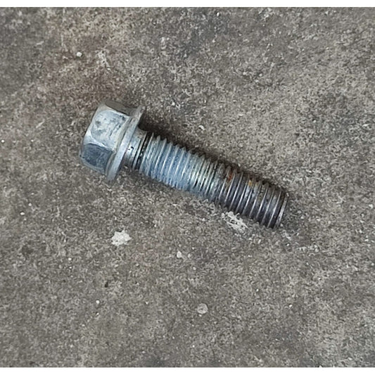 3 Tornillos Multiple Admision Motor Isuzu 4hk1 Elf 450 500
