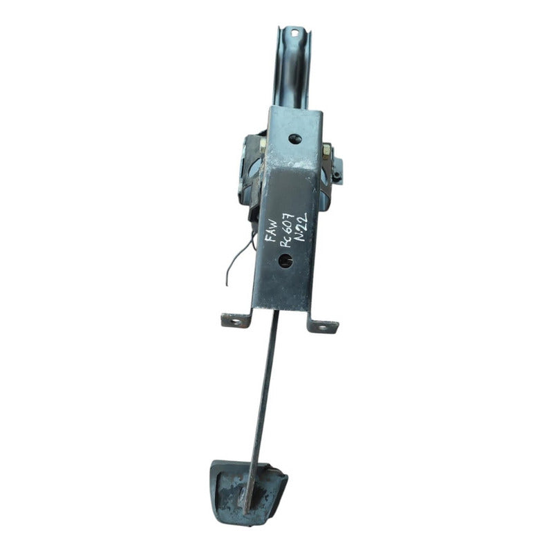 Base Soporte Pedal Clutch Motor Faw 1041