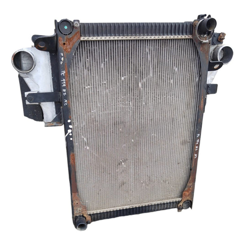 Radiador Postenfriador Freightliner M2 Motor Mercedes 904
