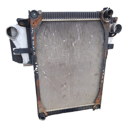 Radiador Postenfriador Freightliner M2 Motor Mercedes 904