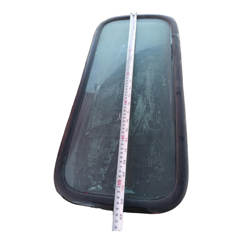 Medallon Cristal Trasero Cabina Hino 300 514 616 414