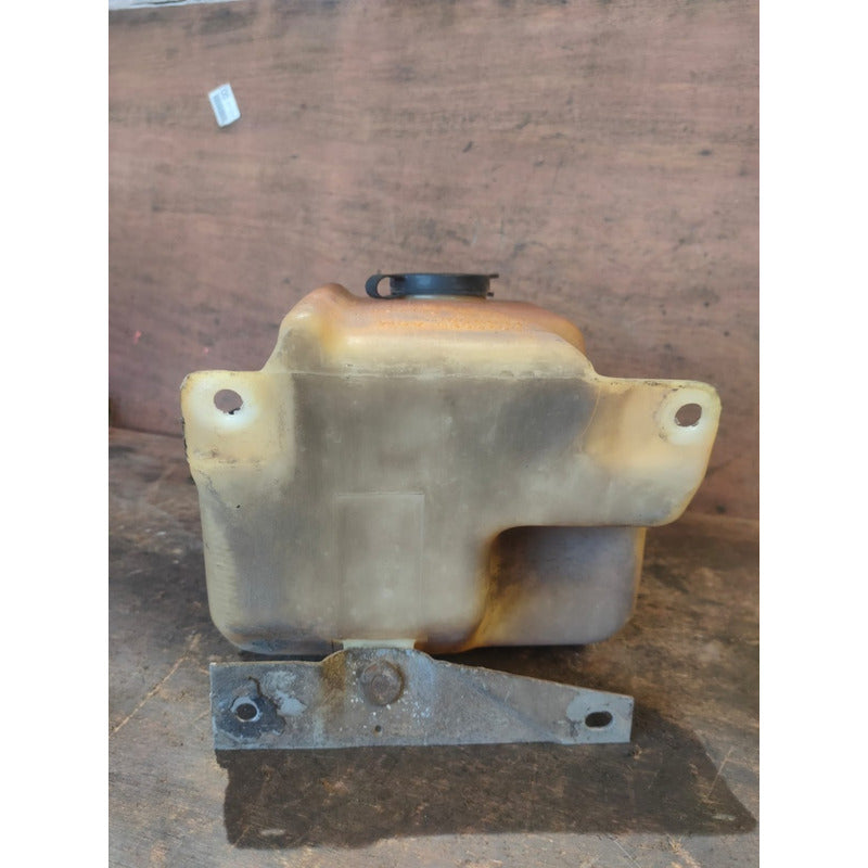 Deposito Tanque Liquido Agua Limpiadores Kodiak Chevrolet
