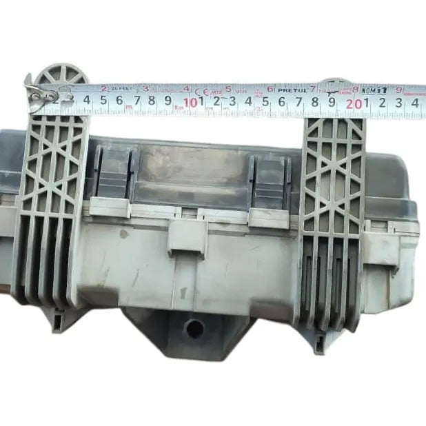 Caja Arnes Fusibles Isuzu Elf 300 2018-2023