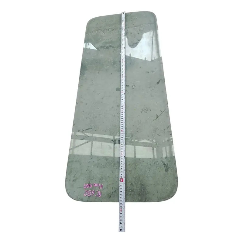 Medallón Cristal Trasero Goma Hule Cabina Hino 500 1524