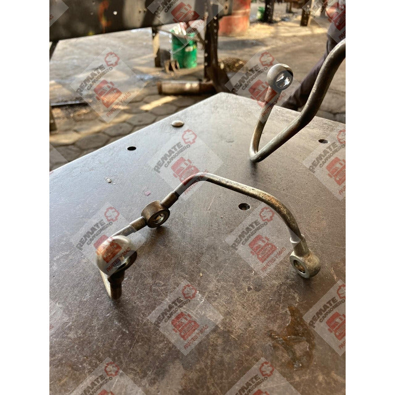 Tubo Vacío Hino 816 716 300 Motor N04c Incluye 2 Piezas