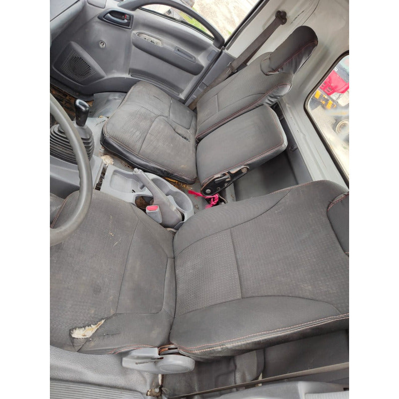 Cabina Isuzu Elf  500 Año 2008