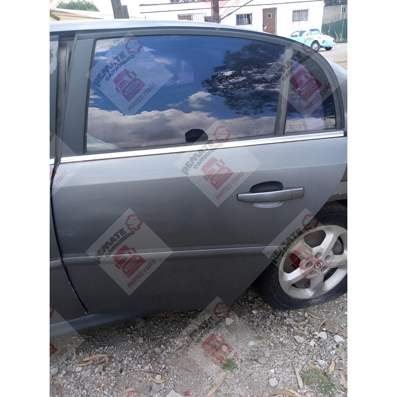Puerta Izquierda Trasera Vectra 2003 V6 3.2 Gris