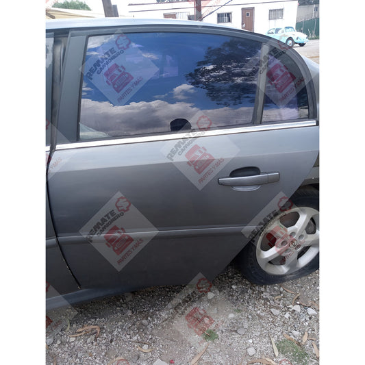 Puerta Izquierda Trasera Vectra 2003 V6 3.2 Gris