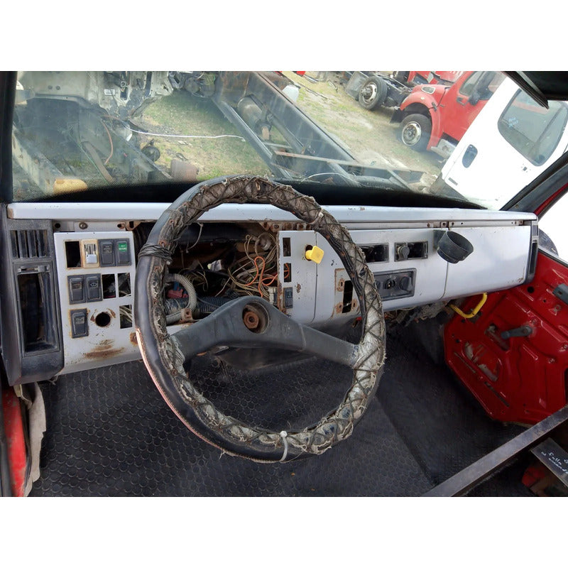 Cabina Freightliner  Fl80 Fl70 Año 2003